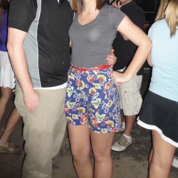 Floral high-waisted jean shorts - Picture 9 of 9